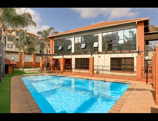 2 BEDROOM HOUSE FOR SALE IN SUNNINGHILL